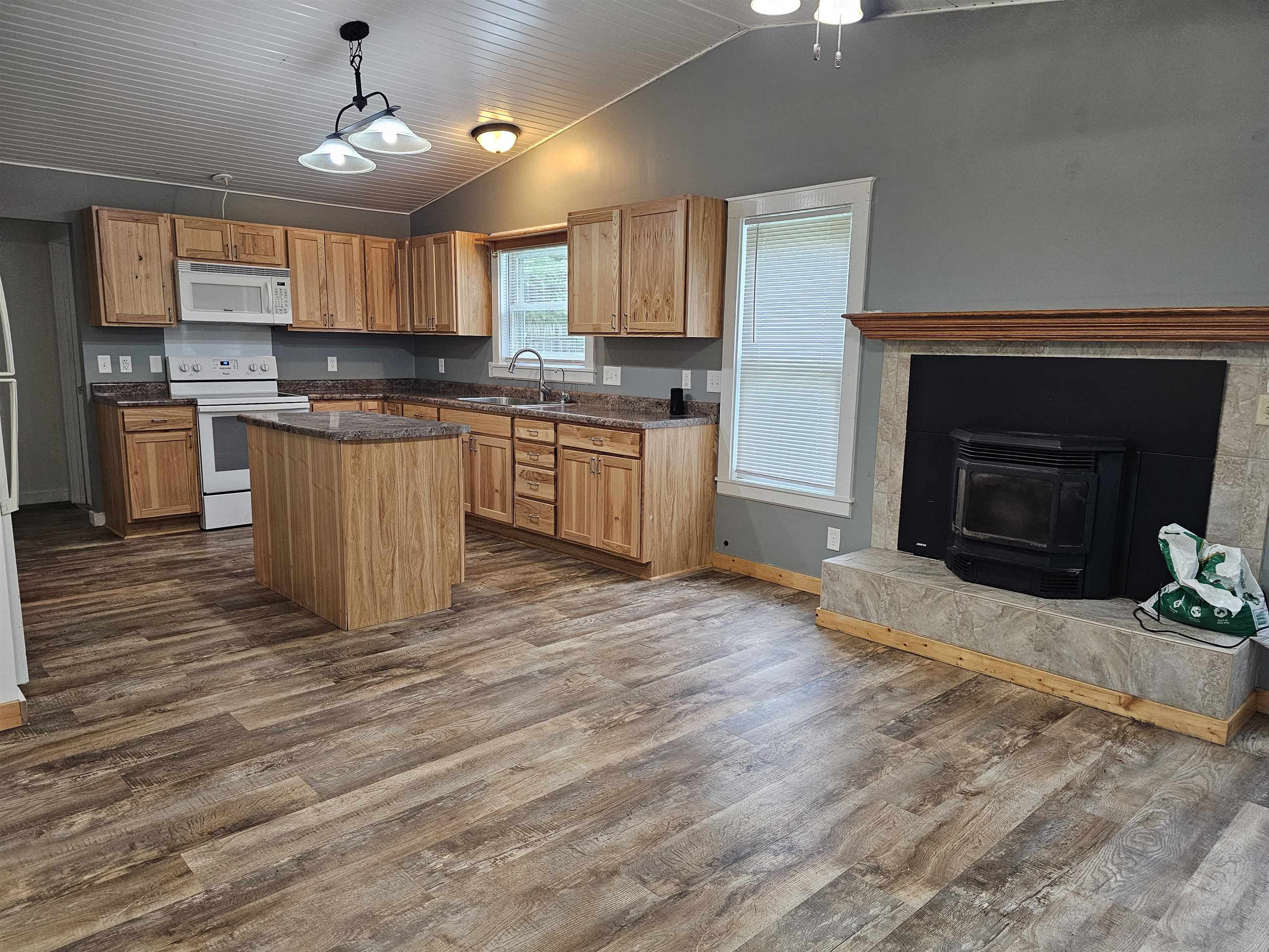 E5897 North Shore Road Weyauwega, WI 54983 - Photo 10 of 29