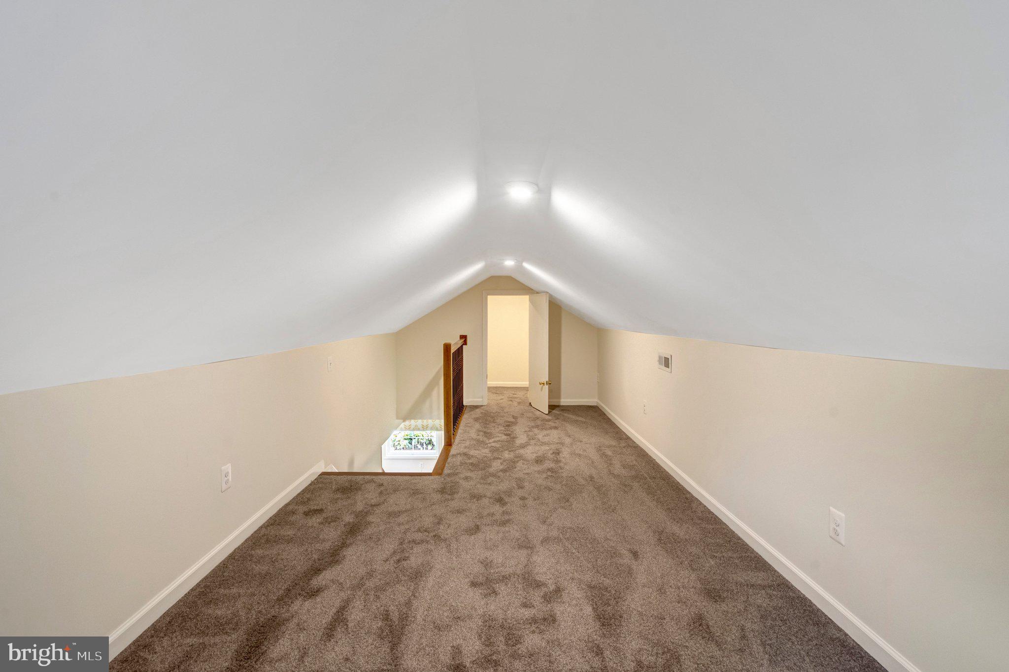 11520 Popes Head Road Fairfax, VA 22030 - Photo 25 of 46