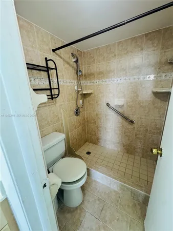 $2,200 | 1101 Southwest 122nd Avenue, Unit 302, Miami, FL 33184