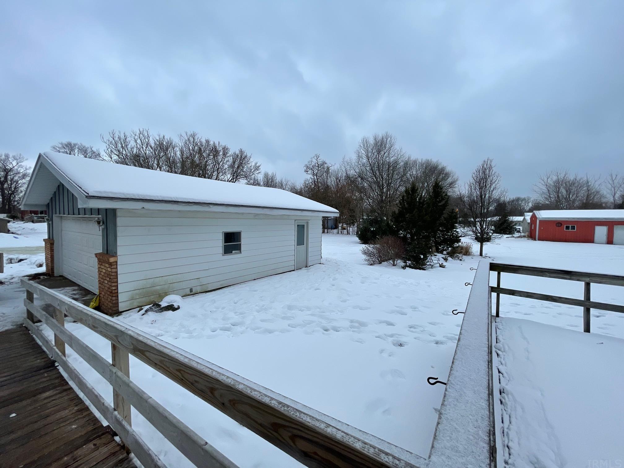56333 Buckeye Road Mishawaka, IN 46545 - Photo 6 of 18 Gallery Image 6