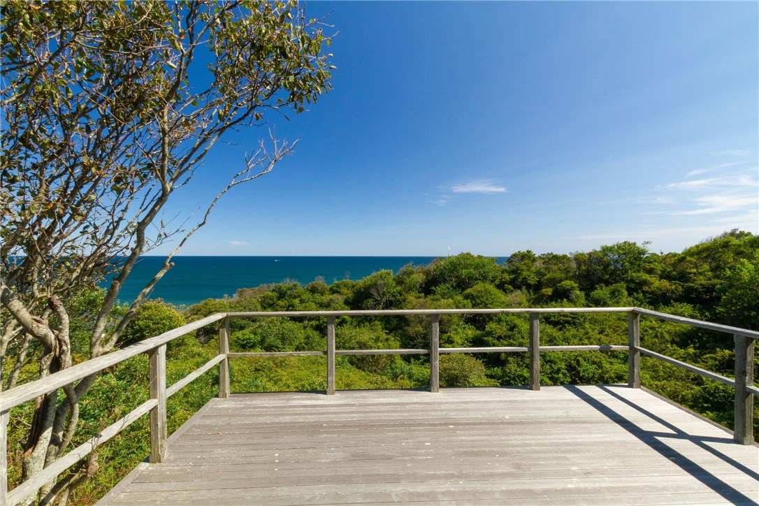 1052 Spring Street Block Island, RI 02807 - Photo 3 of 33