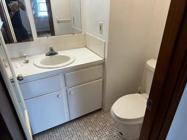 $3,700 | 1195 Boylston Street, Unit 1195, Newton, MA 02464