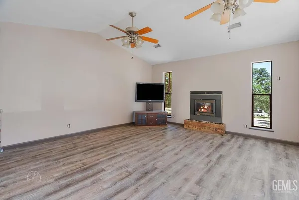 $299,998 | Undisclosed Address, Tehachapi, CA 93561