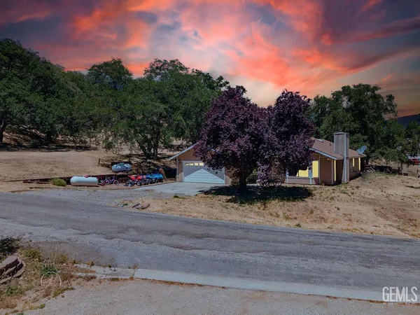 $299,998 | Undisclosed Address, Tehachapi, CA 93561