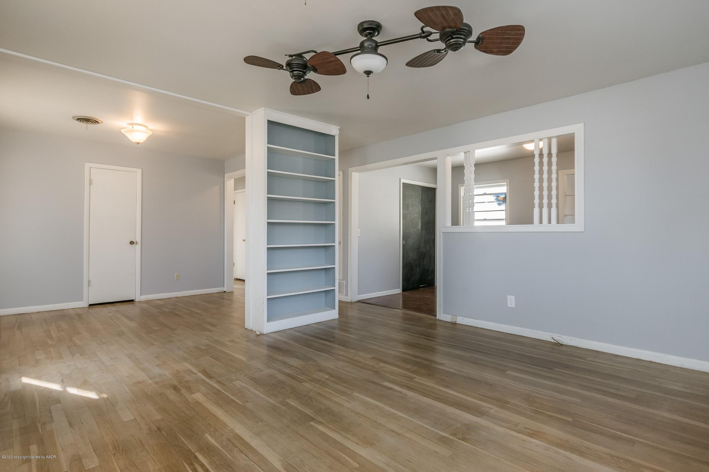 4200 South Bonham Street Amarillo, TX 79110 - Photo 2 of 20 a view of an empty room with a window