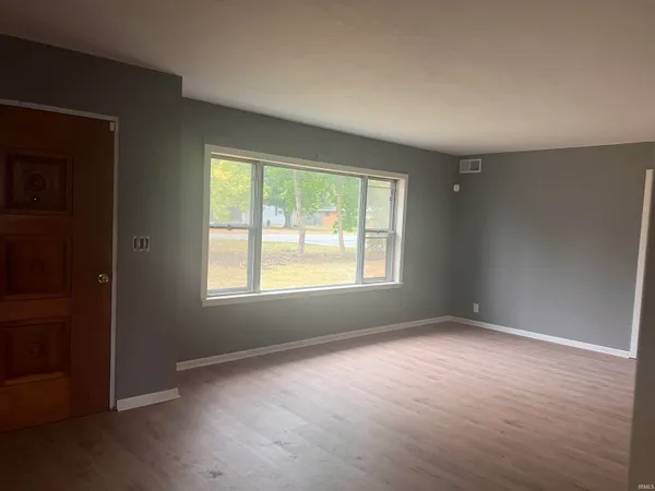 $163,900 | 1901 West Riggin Road, Muncie, IN 47304