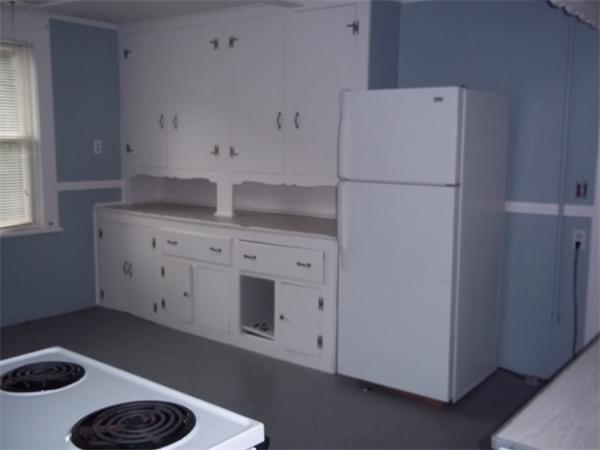 46 East Street Clinton, MA 01510 - Photo 4 of 8 Gallery Image 4