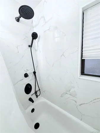 $249,000 | 1213 East Broadway, Unit B12, Hewlett, NY 11557