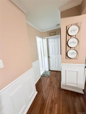 $249,000 | 1213 East Broadway, Unit B12, Hewlett, NY 11557