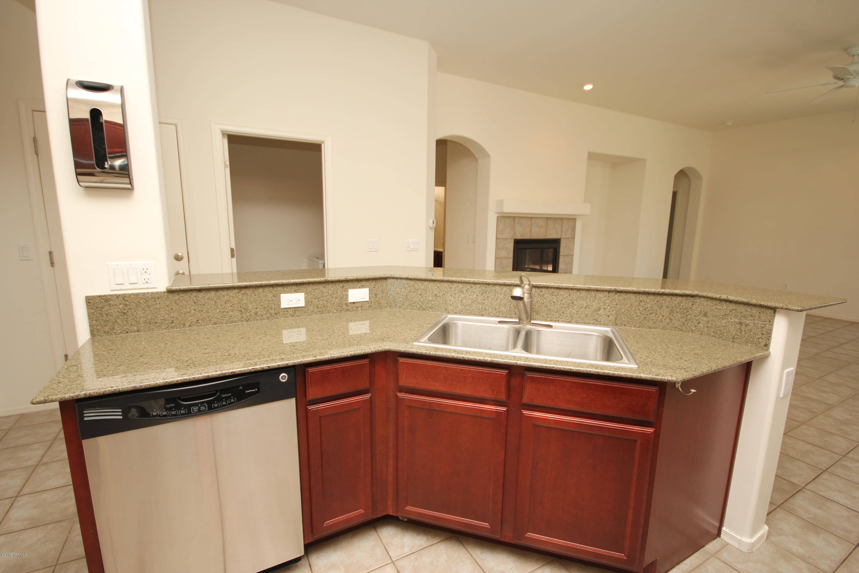 12874 Bloomington Loop Tucson, AZ 85755 - Photo 27 of 44