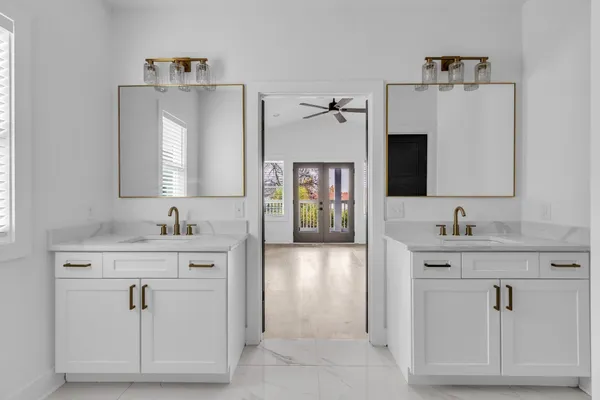 $4,800 | 2110 B 11th Avenue North, Nashville, TN 37208