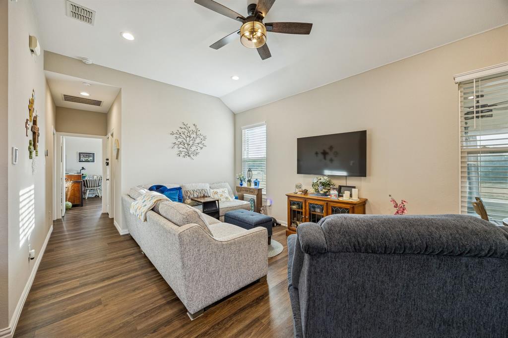 190 Bee Caves Road Lucas, TX 75002 - Photo 19 of 29 Guest House