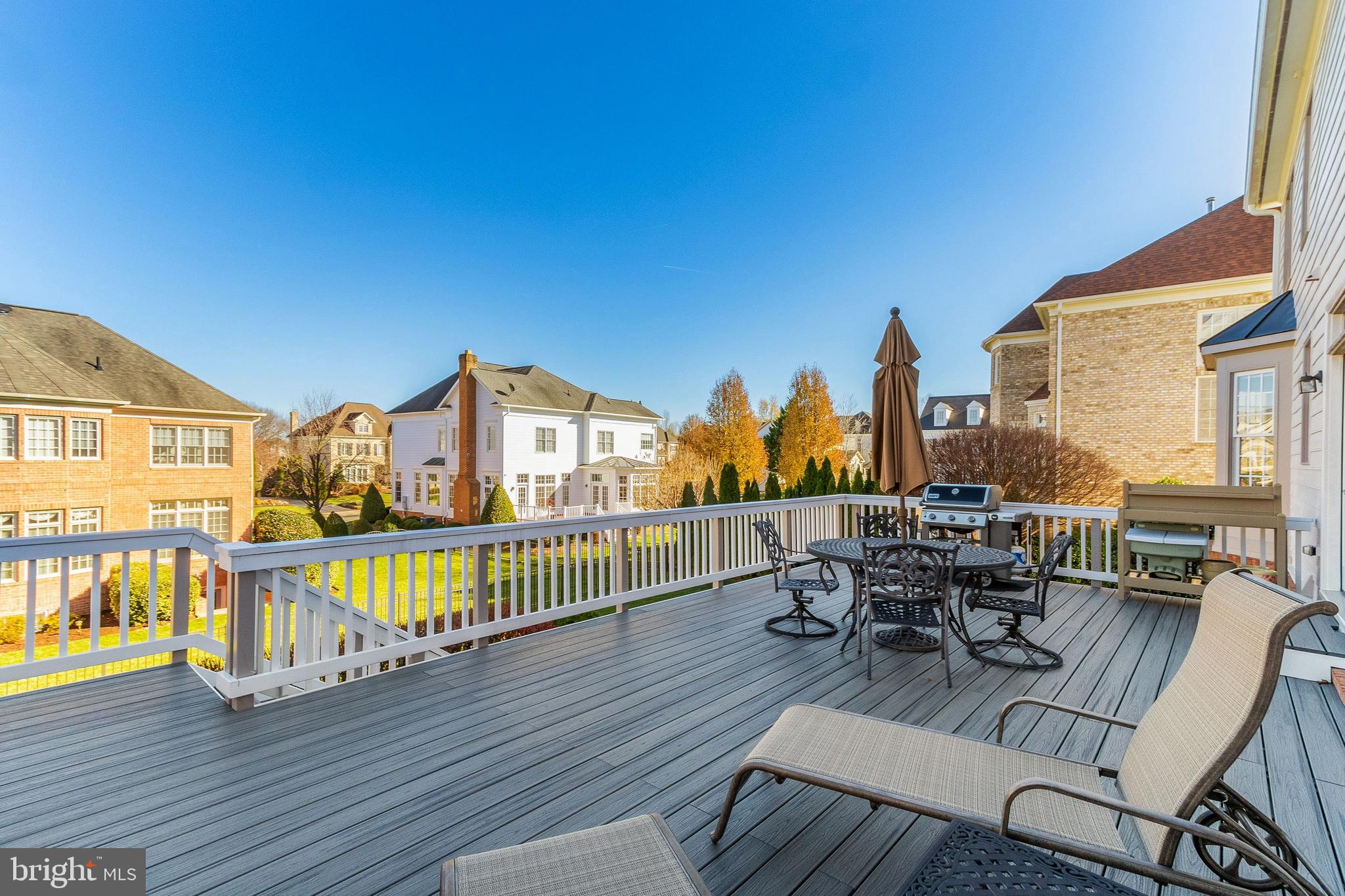 8229 Roxborough Loop Gainesville, VA 20155 - Photo 86 of 108 Enormous Trex Deck