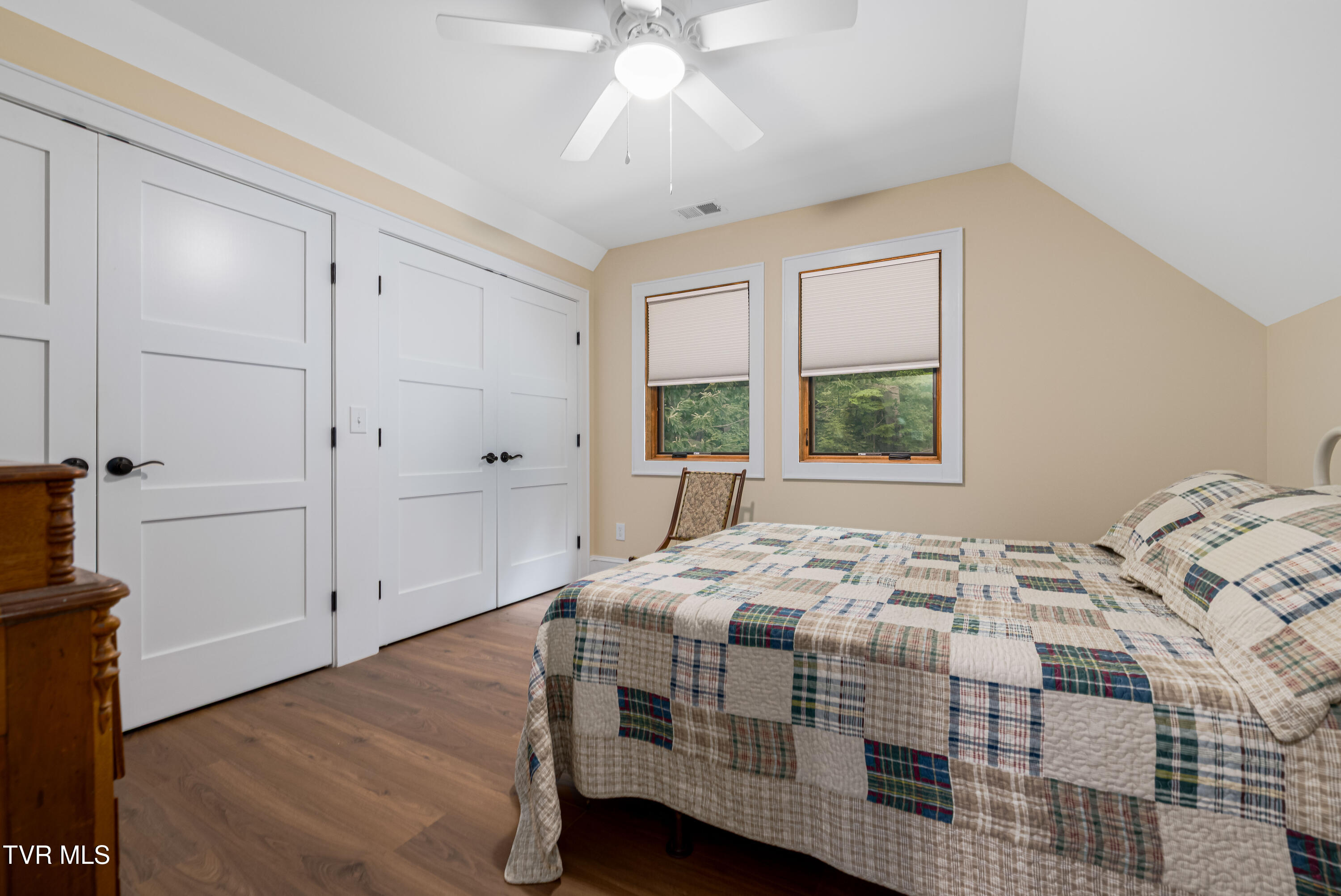 175 Lakeside Drive Butler, TN 37640 - Photo 32 of 102 175 Lakeside Dr (103 of 117)