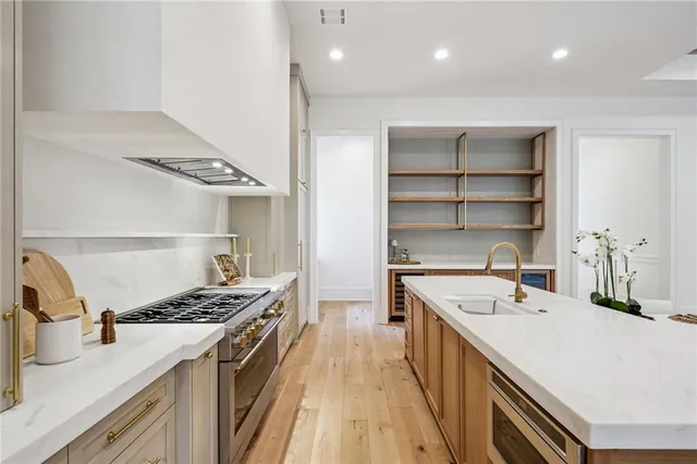 $2,295,000 | 111 Arlington Drive, Metairie, LA 70001