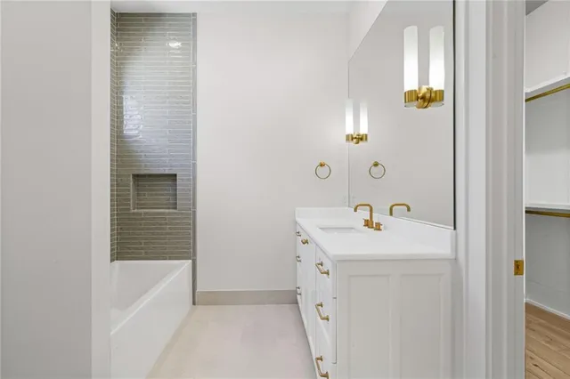 $2,295,000 | 111 Arlington Drive, Metairie, LA 70001