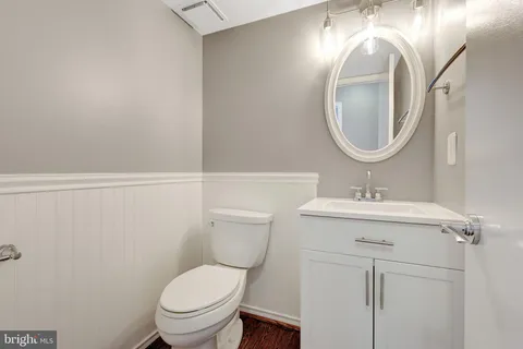 $3,300 | 10355 Granite Creek Lane, Oakton, VA 22124
