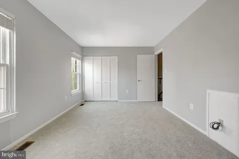 $3,300 | 10355 Granite Creek Lane, Oakton, VA 22124