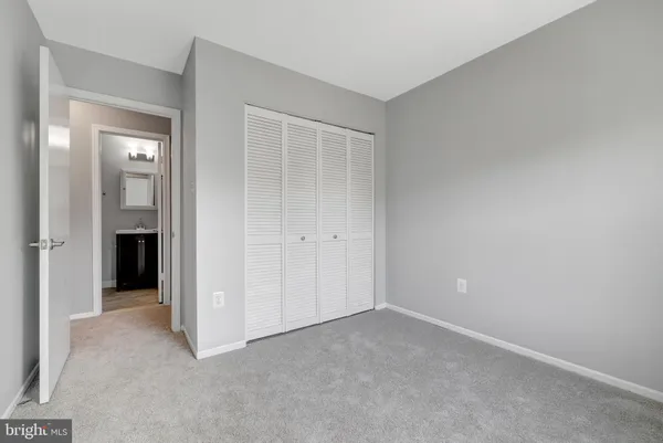 $3,300 | 10355 Granite Creek Lane, Oakton, VA 22124