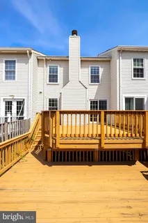 $3,300 | 10355 Granite Creek Lane, Oakton, VA 22124