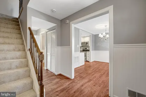 $3,300 | 10355 Granite Creek Lane, Oakton, VA 22124