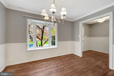 $3,300 | 10355 Granite Creek Lane, Oakton, VA 22124