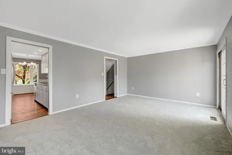 $3,300 | 10355 Granite Creek Lane, Oakton, VA 22124