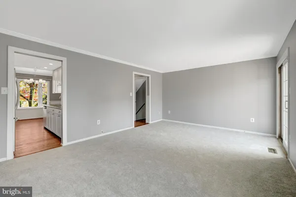 $3,300 | 10355 Granite Creek Lane, Oakton, VA 22124