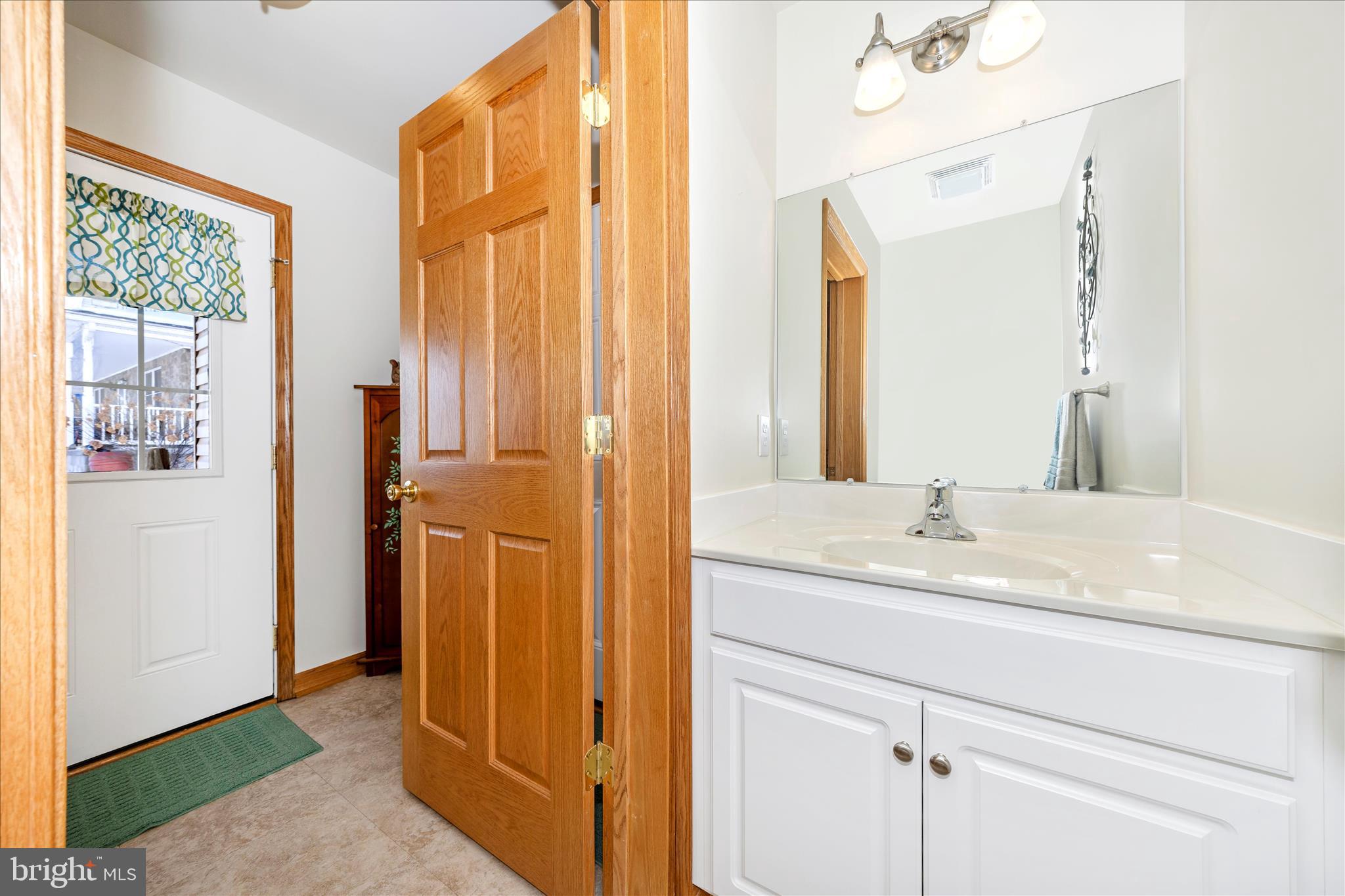 19327 Longmeadow Road Hagerstown, MD 21742 - Photo 21 of 52 Powder Room