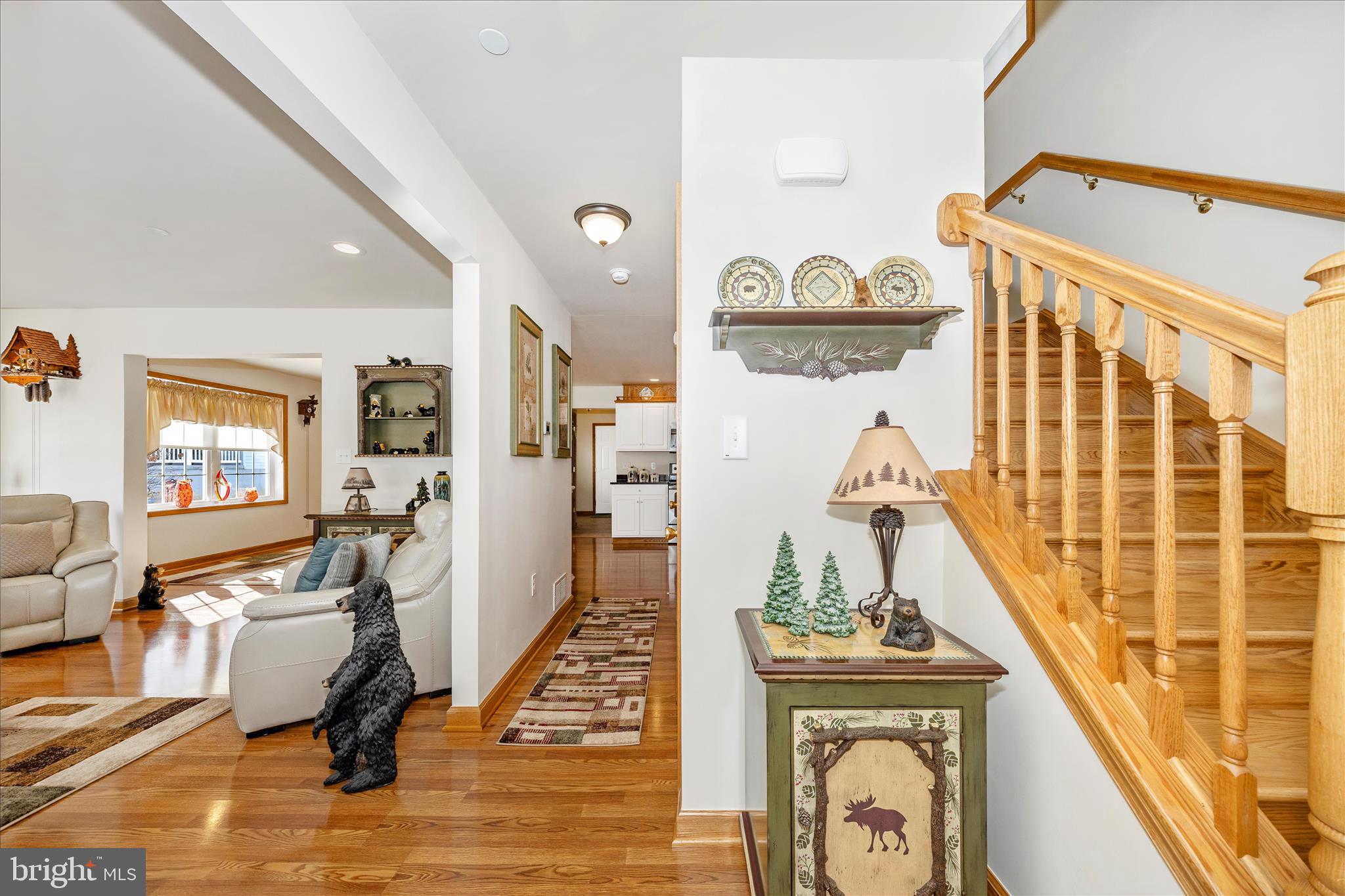 19327 Longmeadow Road Hagerstown, MD 21742 - Photo 3 of 52 Foyer