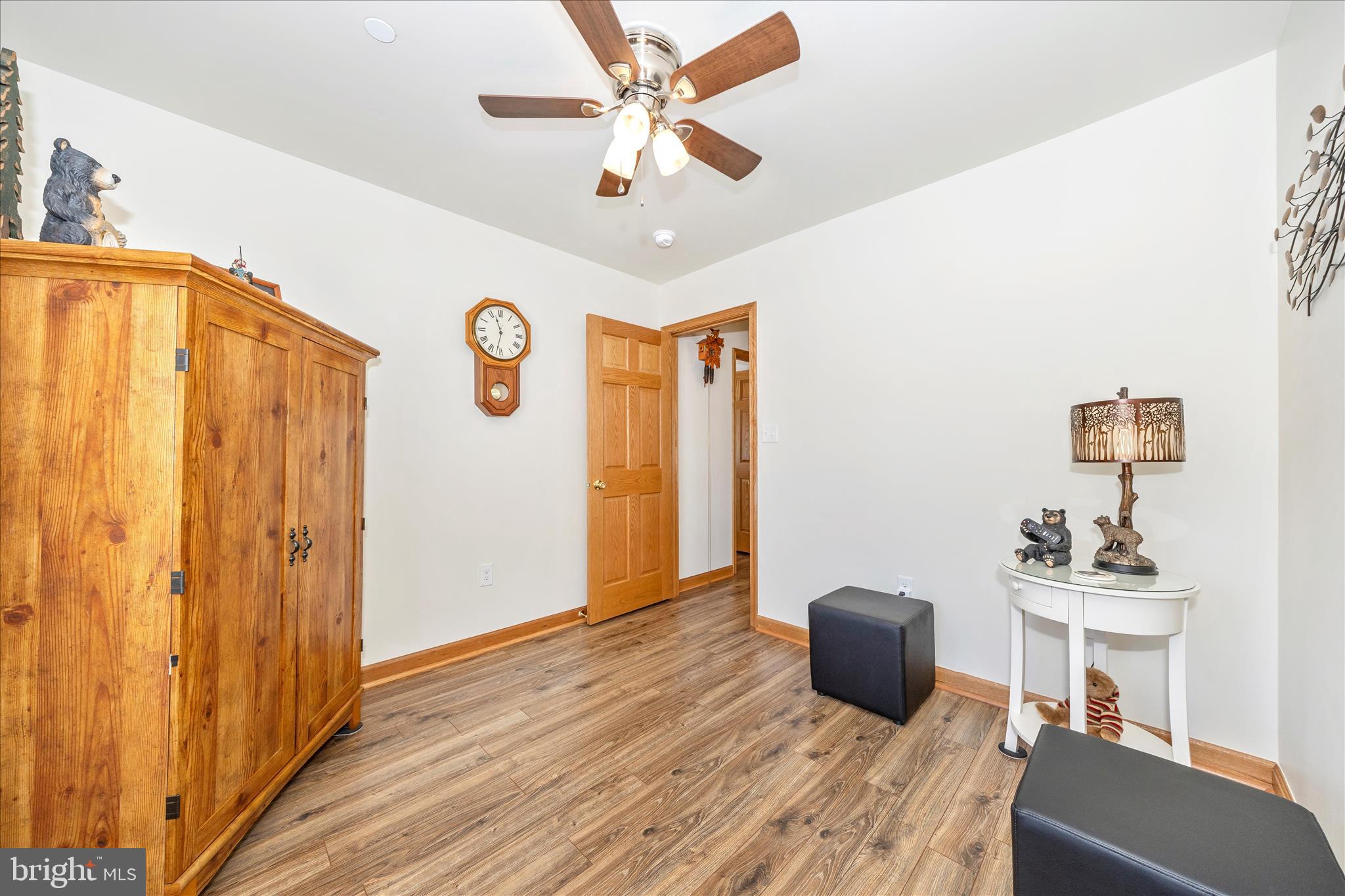 19327 Longmeadow Road Hagerstown, MD 21742 - Photo 32 of 52 Bedroom 3