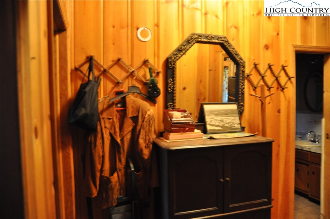 491 Wolfe Road Sparta, NC 28675 - Photo 23 of 37 Gallery Image 23