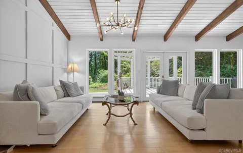 $1,499,000 | 18 West Mall Drive, Huntington, NY 11743