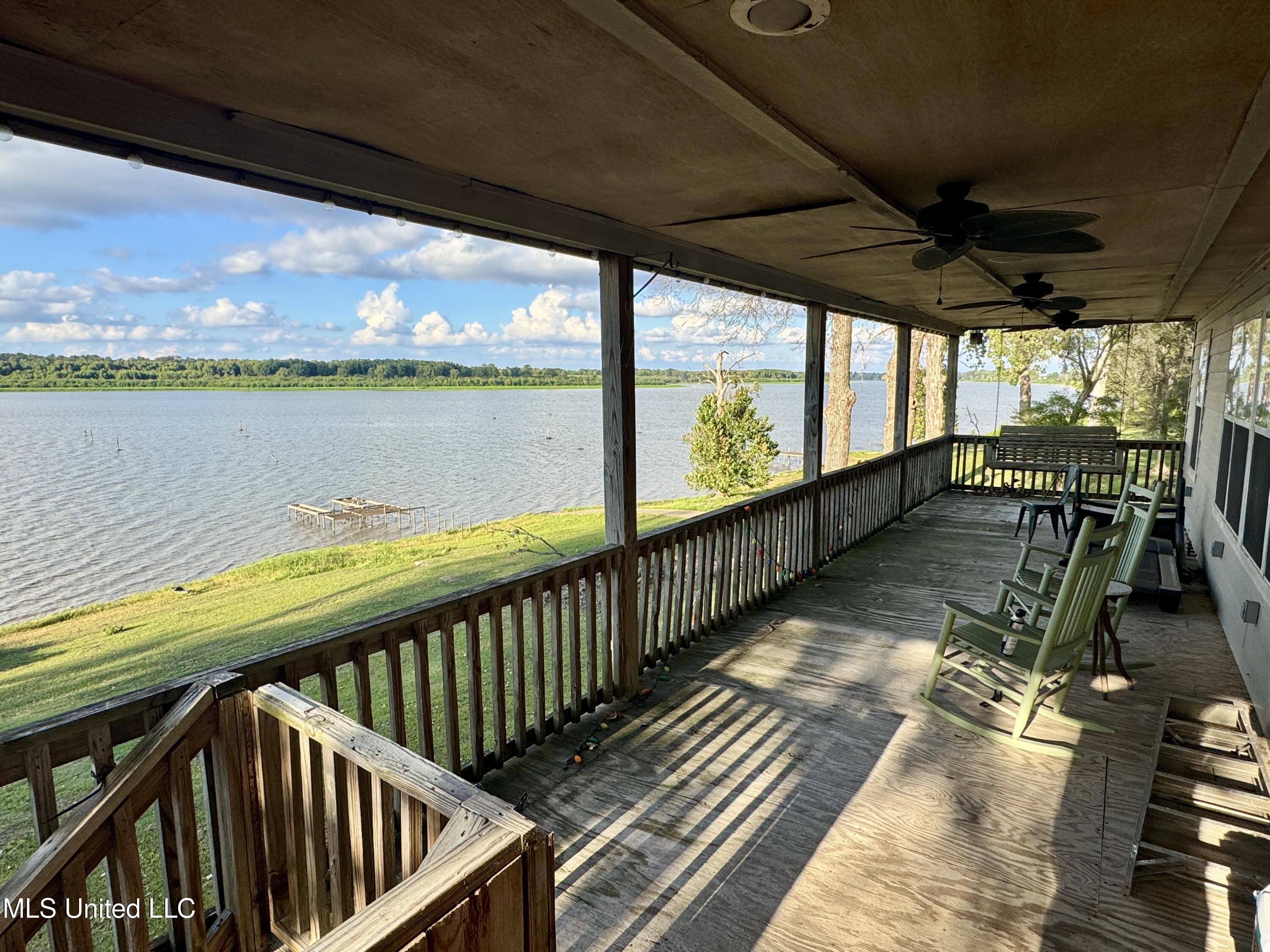 39 Greenwood Miller Road Beulah, MS 38726 - Photo 2 of 19 IMG_4562