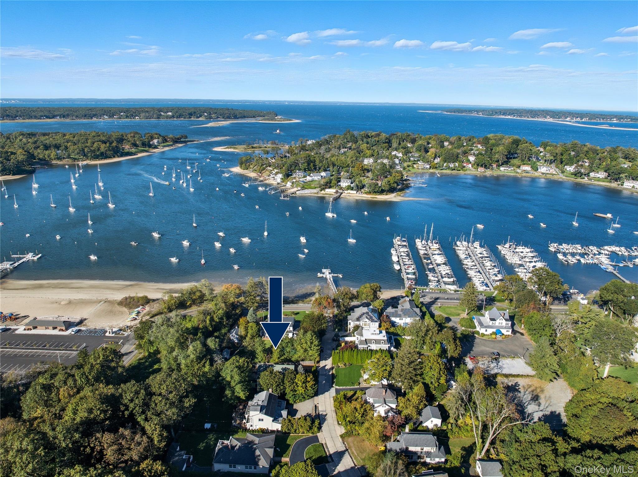 7 Landing Road Huntington, NY 11743 - Photo 3 of 42 a view of a city