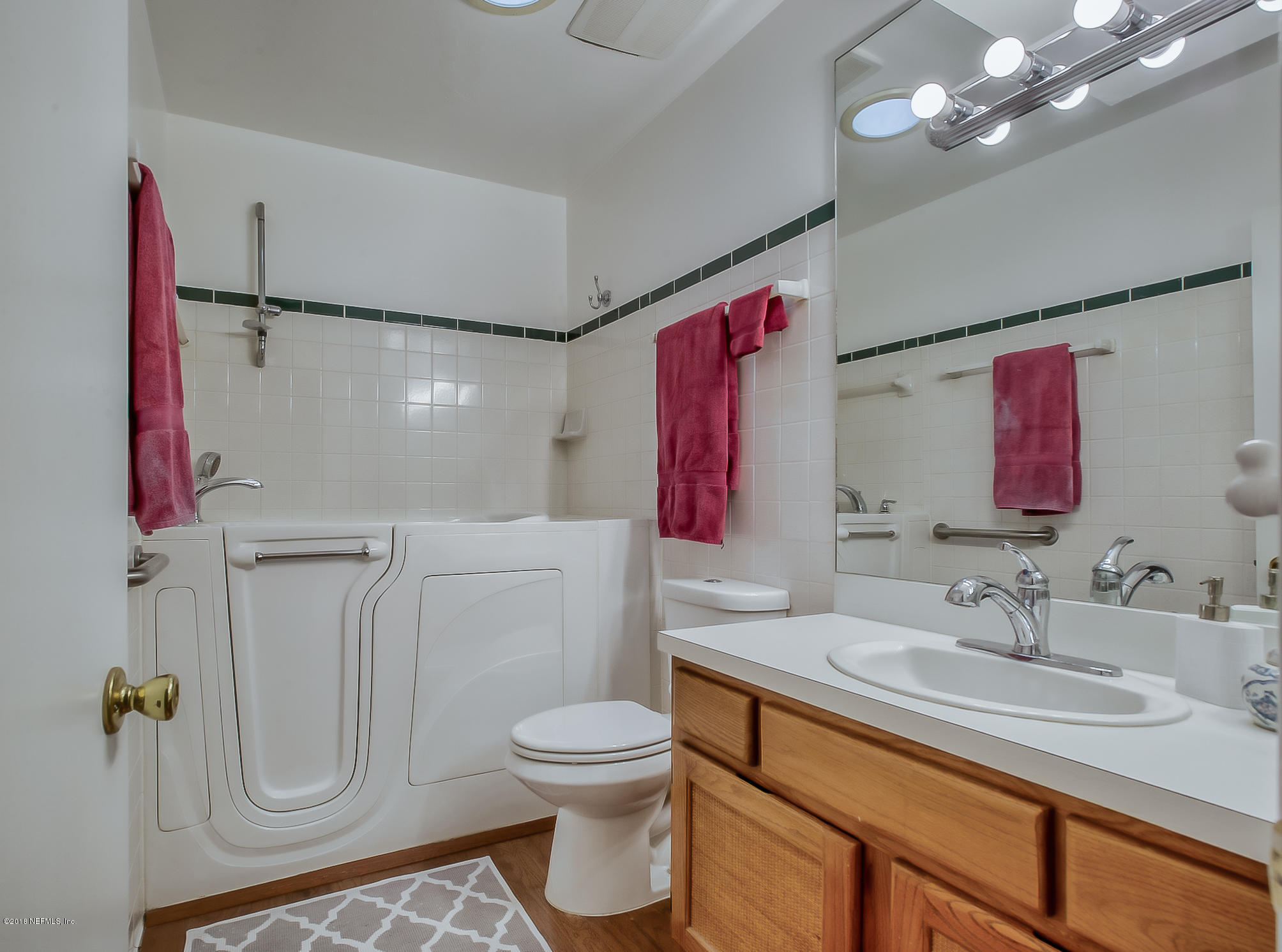 3836 Valencia Road Jacksonville, FL 32205 - Photo 34 of 57 Step in tub in 2nd bath.