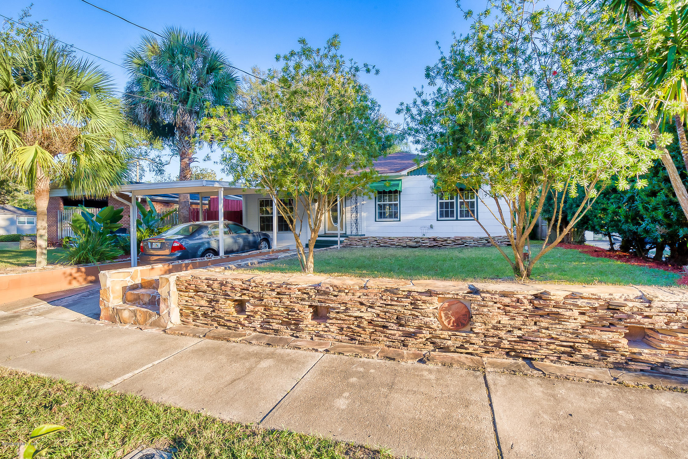 3836 Valencia Road Jacksonville, FL 32205 - Photo 52 of 57 Beautiful flagstone wall.