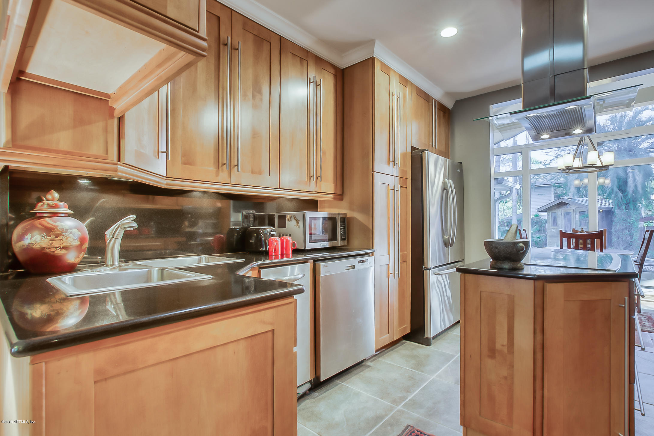 3836 Valencia Road Jacksonville, FL 32205 - Photo 6 of 57 WOW! New kitchen!