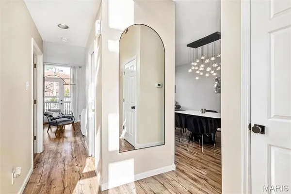 $375,000 | 4328 Maryland Avenue, Unit 5, St. Louis, MO 63108