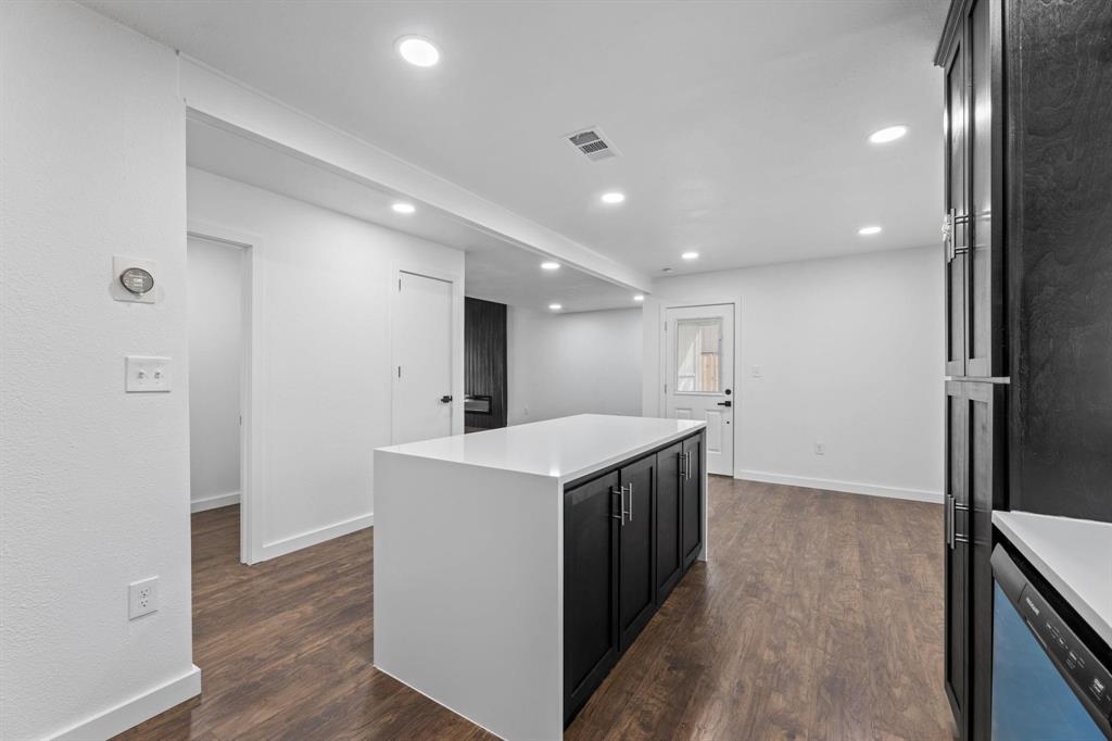 2506 Holt Road Arlington, TX 76006 - Photo 11 of 28