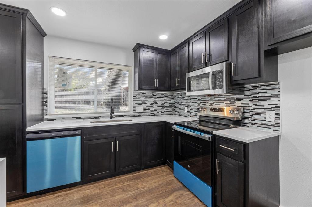 2506 Holt Road Arlington, TX 76006 - Photo 12 of 28