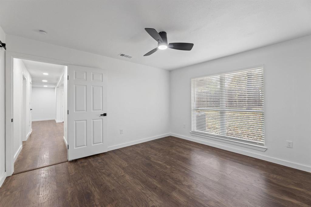 2506 Holt Road Arlington, TX 76006 - Photo 15 of 28