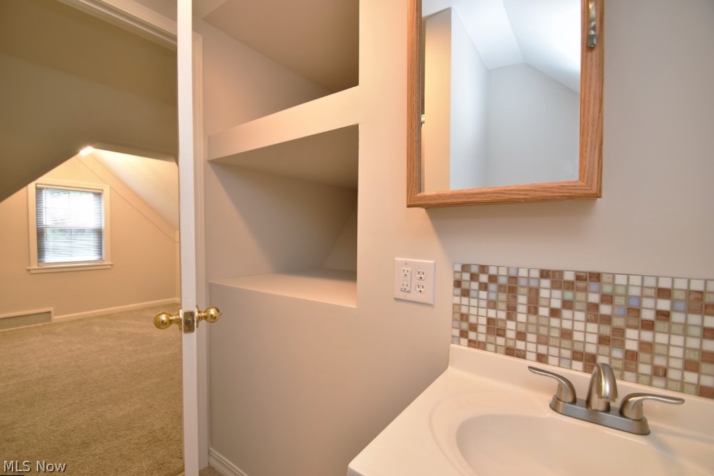 1114 Clifford Road Cleveland Heights, OH 44121 - Photo 22 of 33 Gallery Image 22