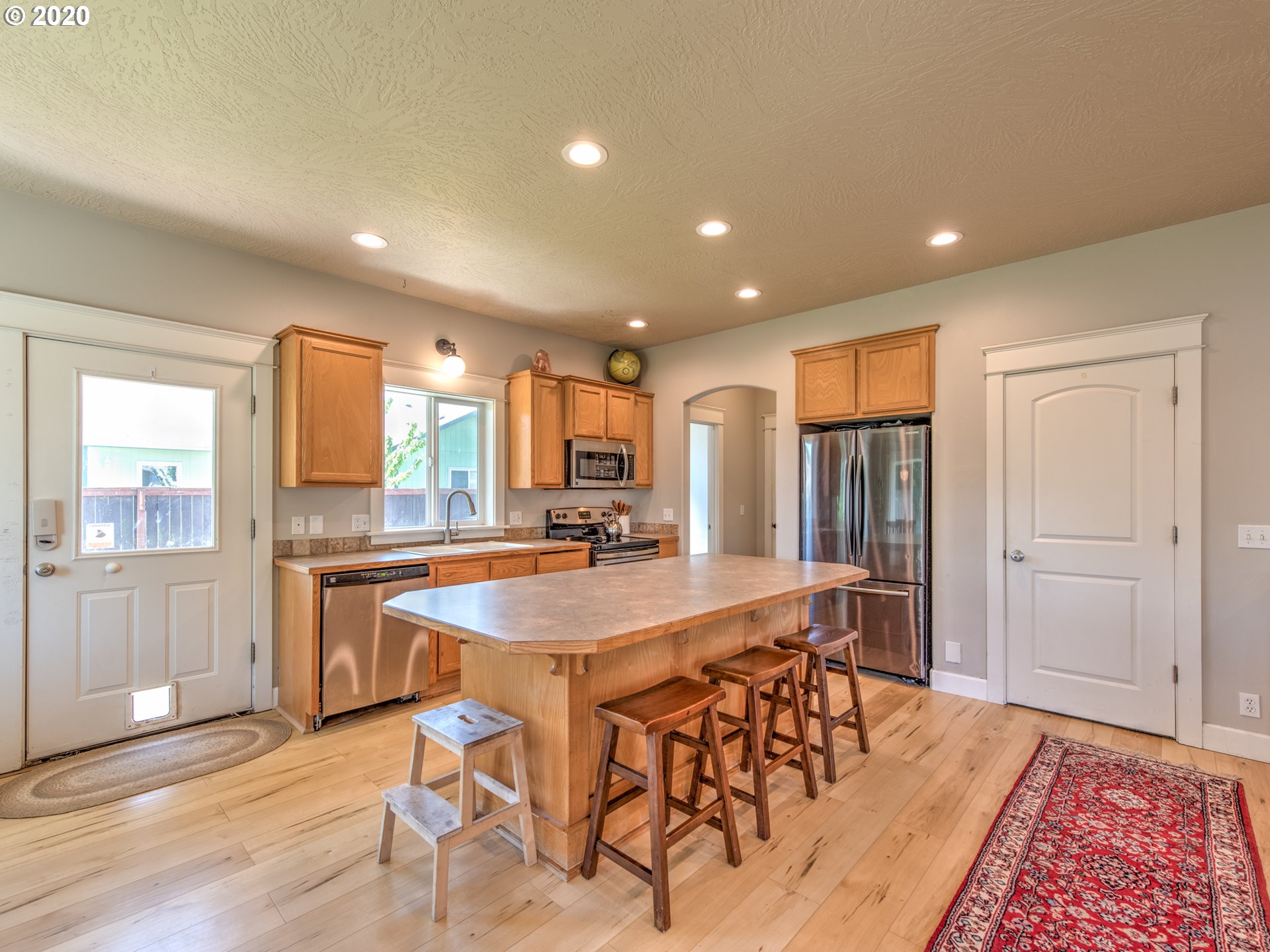 855 North 55th Street Springfield, OR 97478 - Photo 8 of 31 Gallery Image 8