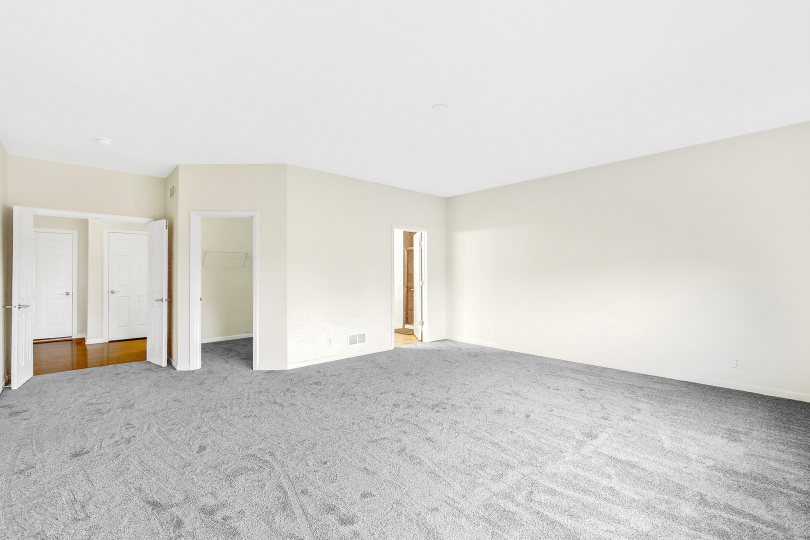 731 Windett Ridge Road Yorkville, IL 60560 - Photo 11 of 28 a view of an empty room