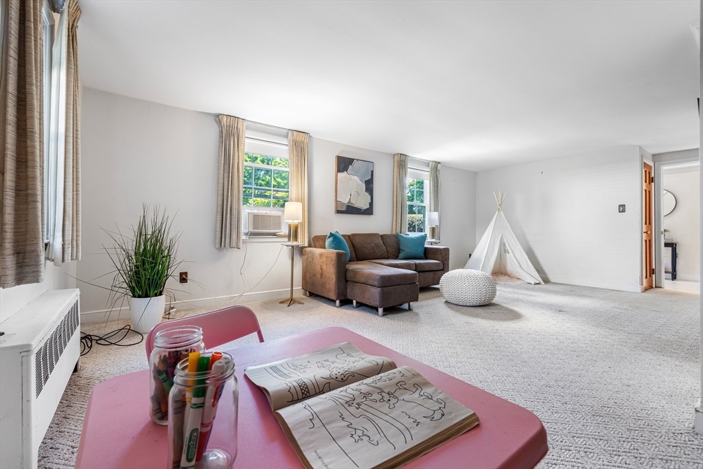 38 Robinhood Road Winchester, MA 01890 - Photo 27 of 32