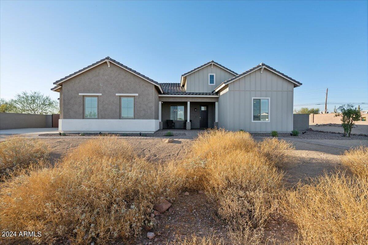 744 North Moon Road Apache Junction, AZ 85119 - Photo 31 of 42 Rear of home