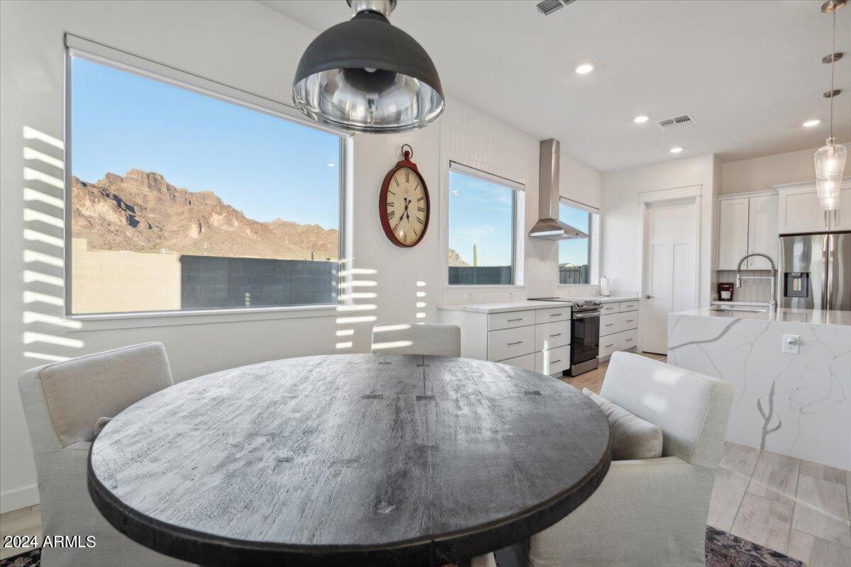744 North Moon Road Apache Junction, AZ 85119 - Photo 4 of 42 Breakfast Room with Mtn views