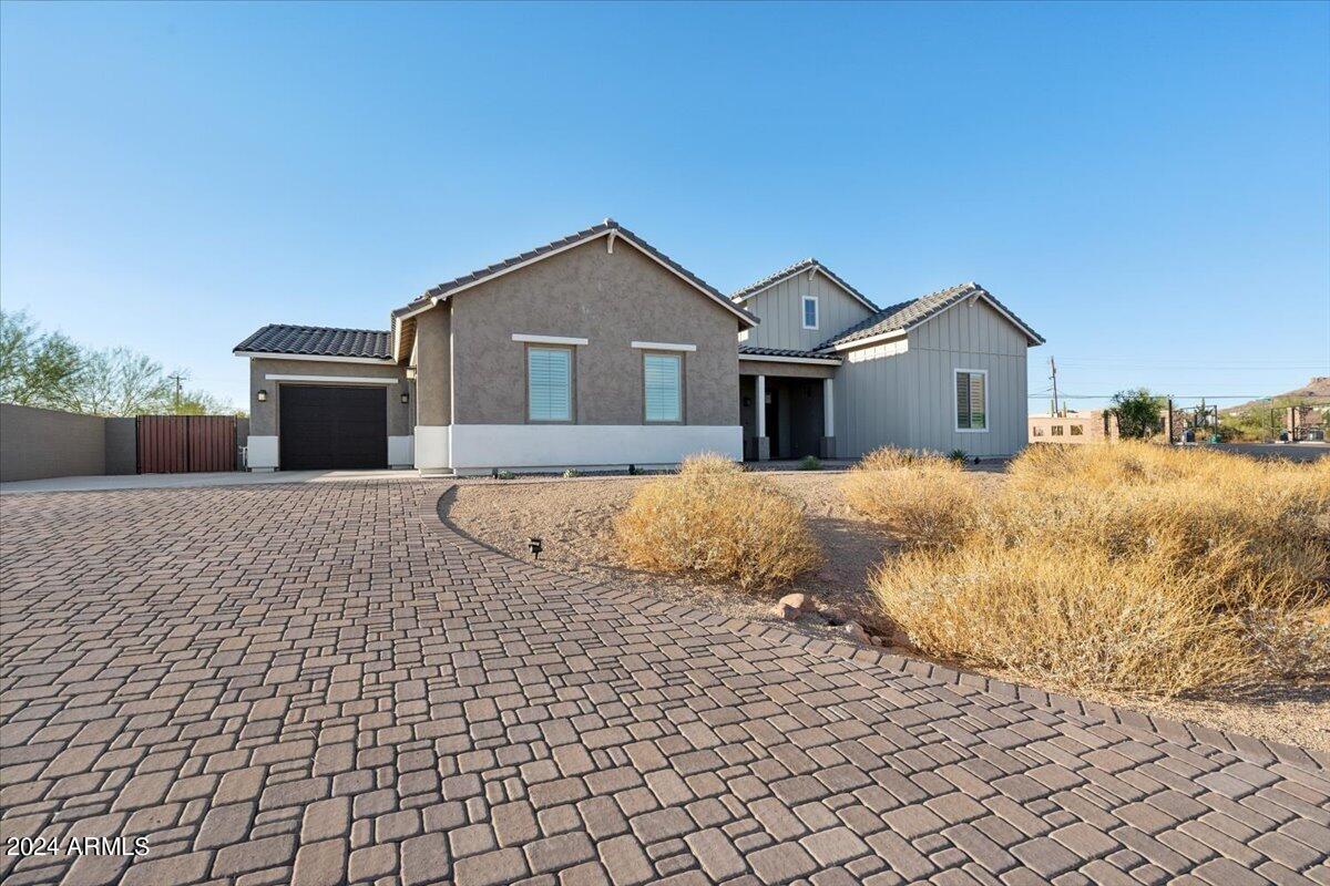 744 North Moon Road Apache Junction, AZ 85119 - Photo 7 of 42 Paver Driveway