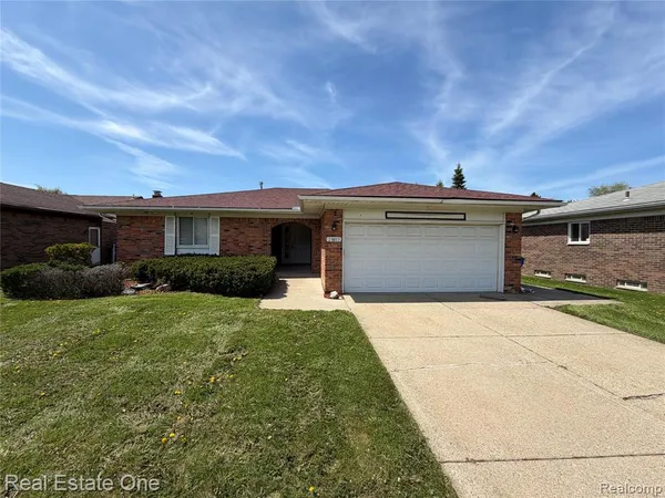 $2,250 | 28813 Armanda Drive, Warren, MI 48088